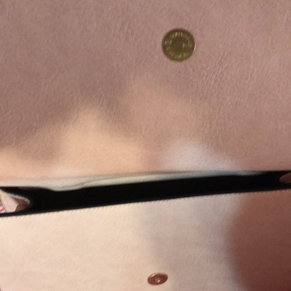 Practically new Small pink handbag. - Picture 4 of 8